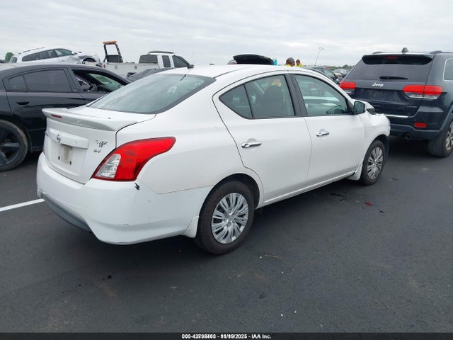 Продажа на аукционе авто 2017 Nissan Versa 1.6 S/1.6 S+/1.6 Sl/1.6 Sv, vin: 3N1CN7APXHL812684, номер лота: 43738403
