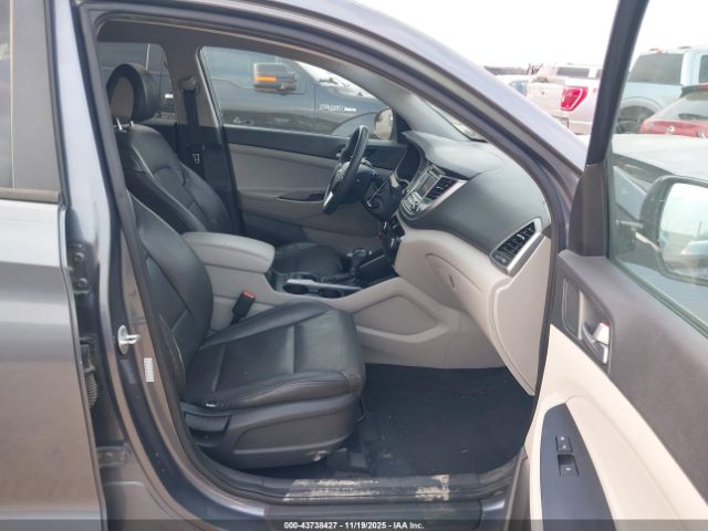 2016 HYUNDAI TUCSON KM8J33A49GU071484 Photo 4