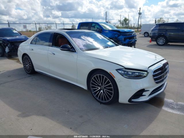 2022 MERCEDES-BENZ S 500 W1K6G6DB1NA077651