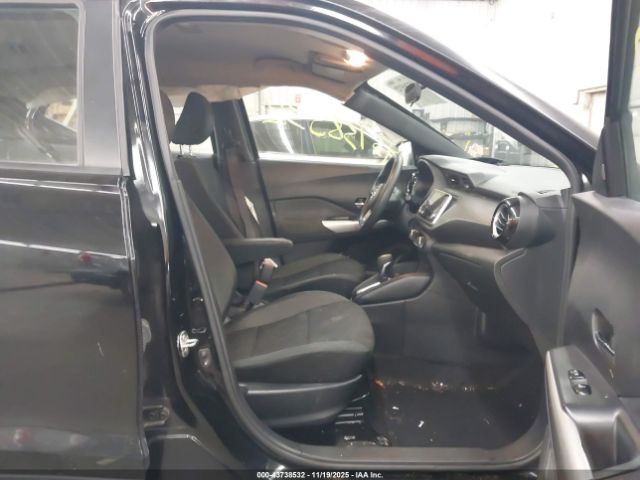 2019 NISSAN KICKS 3N1CP5CU2KL497386 Photo 4