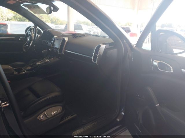 2016 PORSCHE CAYENNE WP1AA2A20GKA09937 Photo 4