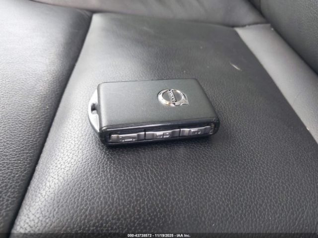 2021 VOLVO XC40 YV4162UKXM2455746 Photo 10
