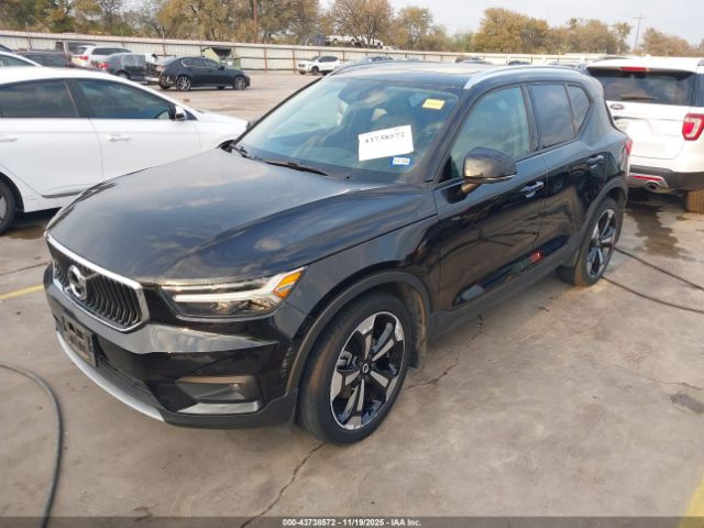 2021 VOLVO XC40 YV4162UKXM2455746 Photo 1
