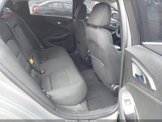 1G1ZE5ST1HF129976 Chevrolet MALIBU 1LT