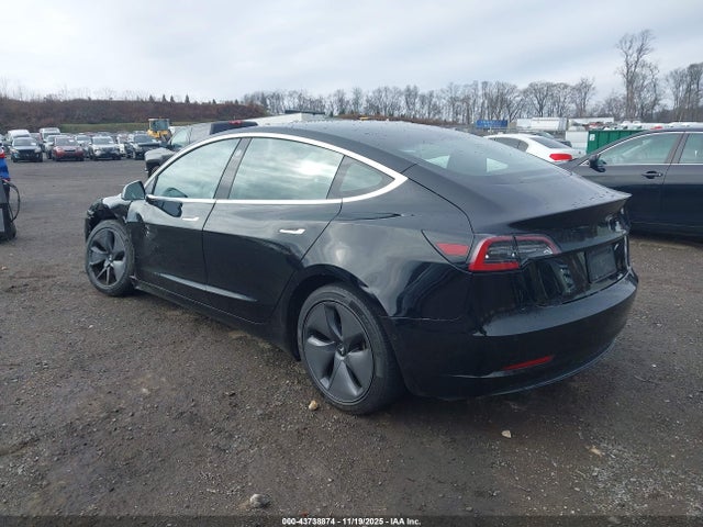 2019 TESLA MODEL 3 5YJ3E1EA2KF316980 Photo 2