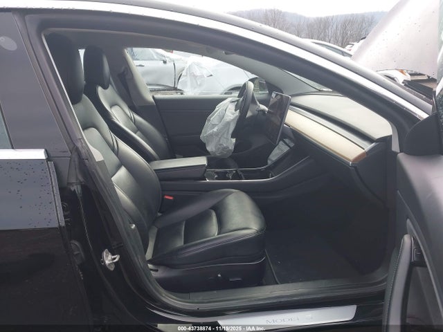2019 TESLA MODEL 3 5YJ3E1EA2KF316980 Photo 4