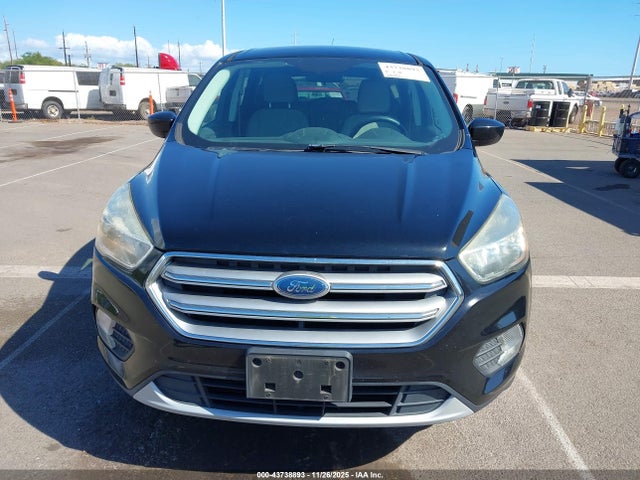 1FMCU9GD1HUE26195 Ford ESCAPE SE