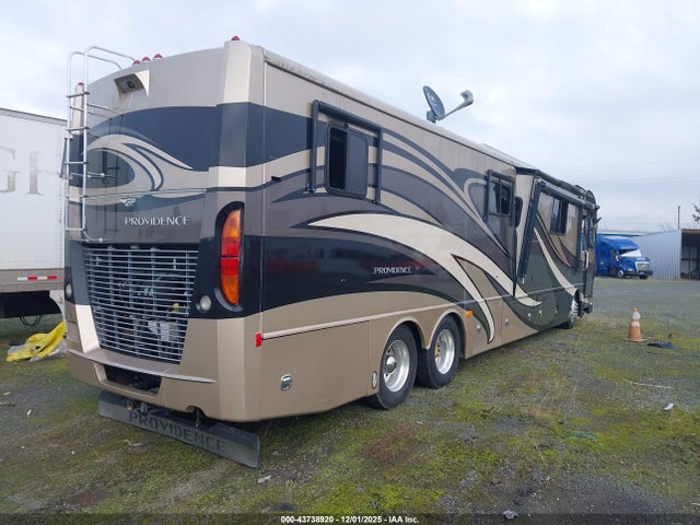 4UZFCGCY1ECFN6317 Freightliner Chassis Xc