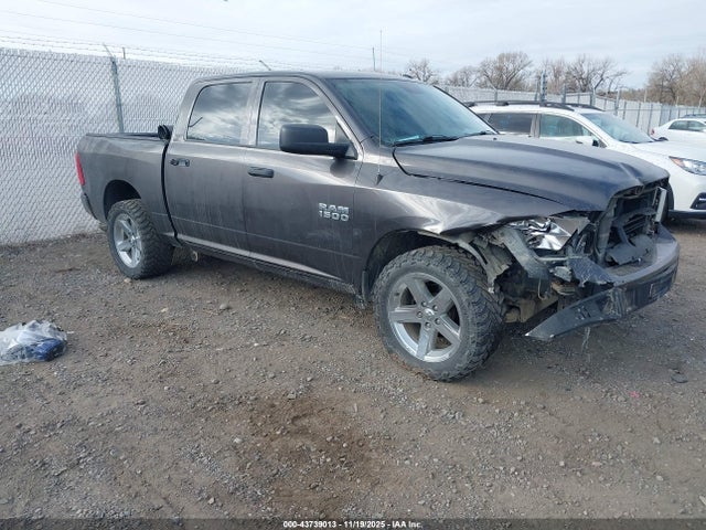 2018 RAM 1500 3C6RR7KG5JG203485