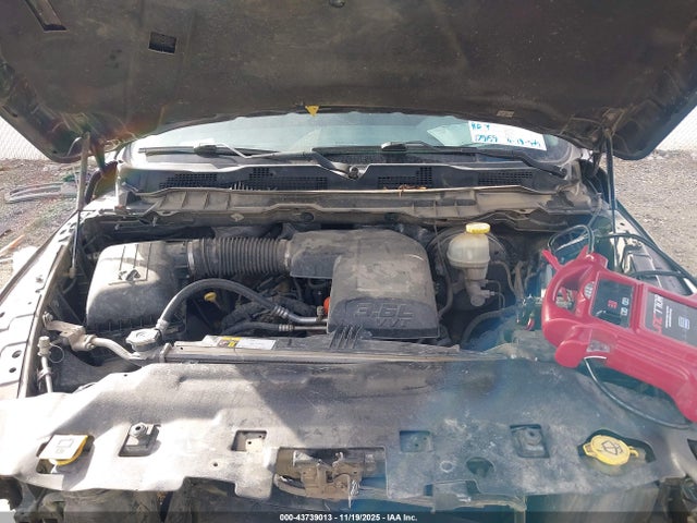 2018 RAM 1500 3C6RR7KG5JG203485 Photo 9