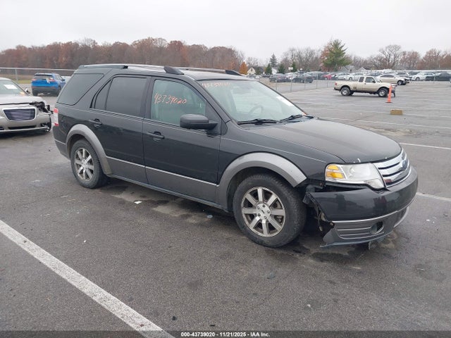 2008 FORD TAURUS X 1FMDK05W58GA04214