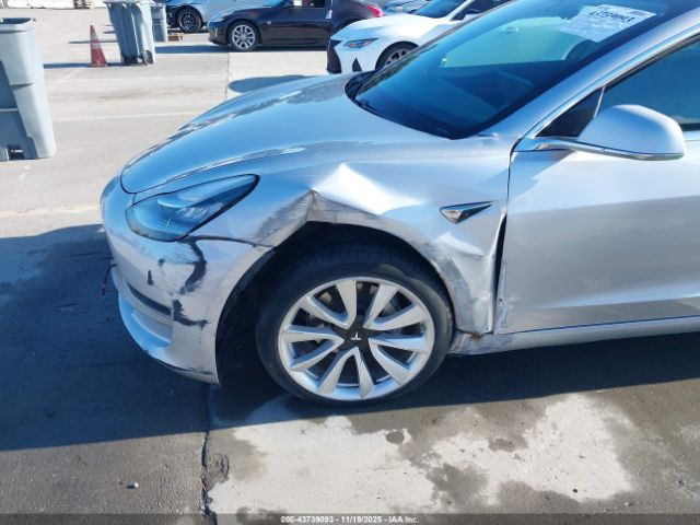 2018 TESLA MODEL 3 5YJ3E1EA5JF061059 Photo 5