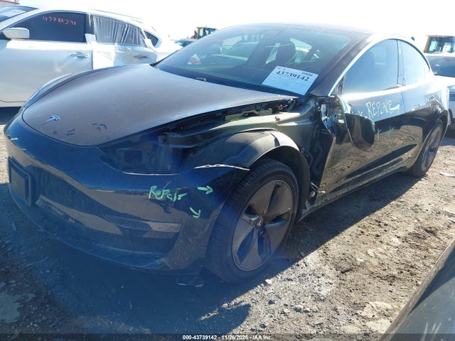 2019 TESLA MODEL 3 5YJ3E1EA1KF324035 Photo 1