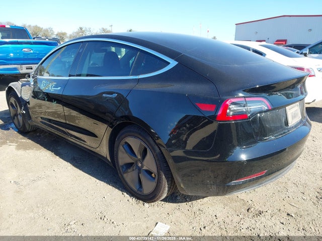 2019 TESLA MODEL 3 5YJ3E1EA1KF324035 Photo 2