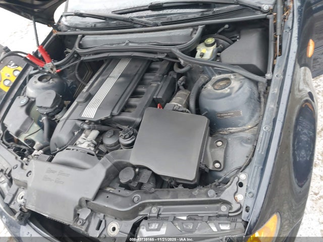 2004 Bmw 325xi მანქანა იყიდება აუქციონზე, vin: WBAEU334X4PR07052, აუქციონის ნომერი: 43739165