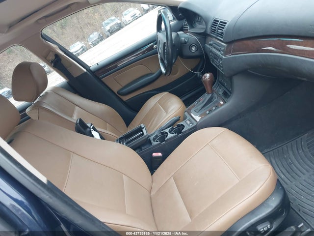 2004 Bmw 325xi მანქანა იყიდება აუქციონზე, vin: WBAEU334X4PR07052, აუქციონის ნომერი: 43739165