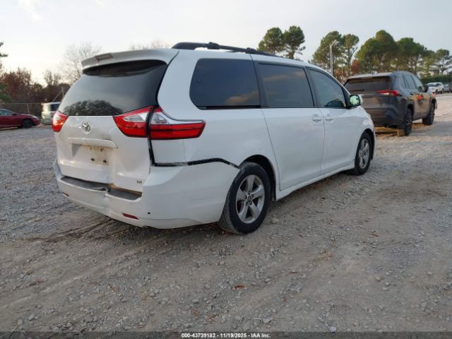 2018 TOYOTA SIENNA 5TDKZ3DC6JS939298 Photo 3