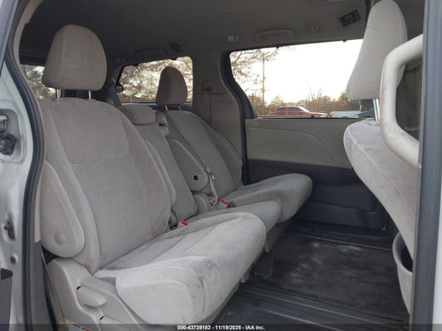 2018 TOYOTA SIENNA 5TDKZ3DC6JS939298 Photo 7