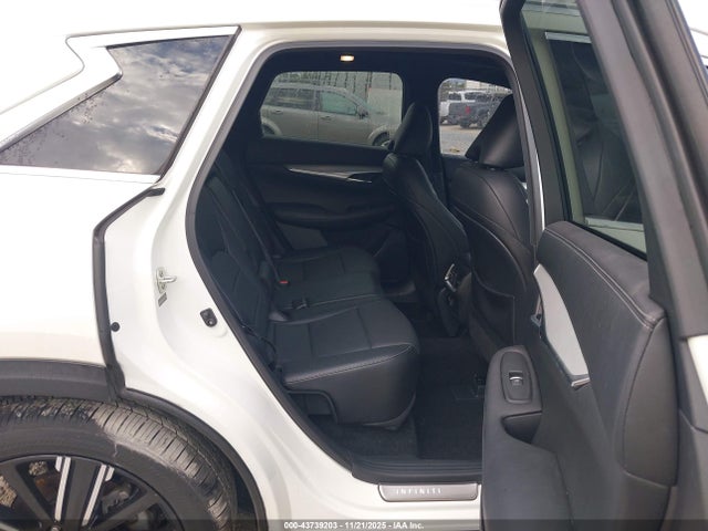 43739203 :رقم المزاد ، 3PCAJ5BA1MF116500 vin ، 2021 Infiniti Qx50 Luxe مزاد بيع