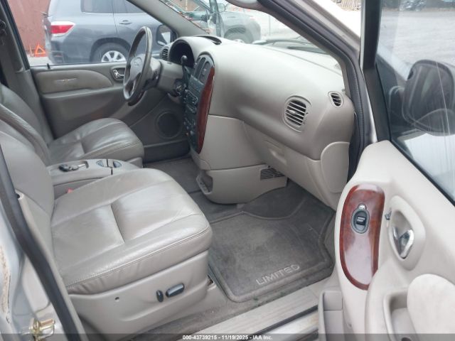 2003 CHRYSLER TOWN & COUNTRY 2C8GP64L53R276023 Photo 4