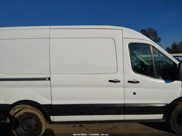 Ford Transit-150 2017 1FTYE1CM3HKA71962 Image 13