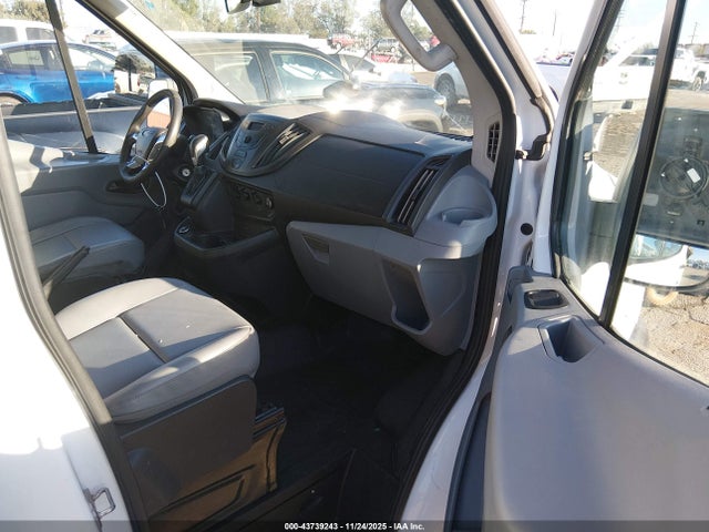 Ford Transit-150 2017 1FTYE1CM3HKA71962 Image 5