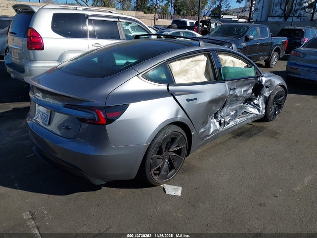 2024 TESLA MODEL 3 5YJ3E1ET1RF892538 Photo 3