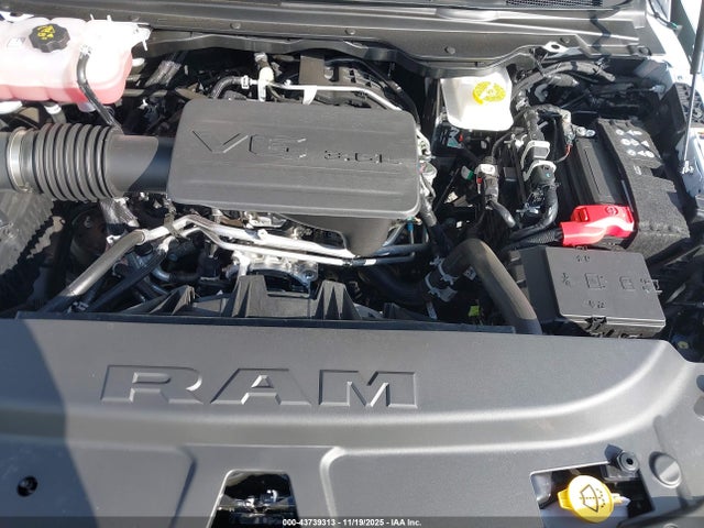 Продажа на аукционе авто 2025 Ram 1500 Big Horn  4x4 5'7 Box, vin: 1C6RRFFG4SN171299, номер лота: 43739313