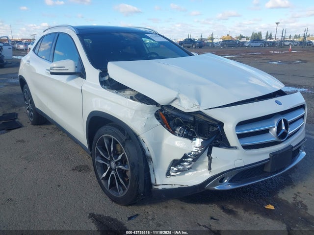 2017 MERCEDES-BENZ GLA 250 WDCTG4GB8HJ361029 Photo 5