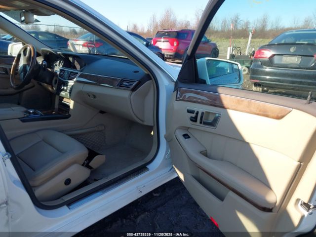 2013 MERCEDES-BENZ E 350 WDDHF8JBXDA739804 Photo 4