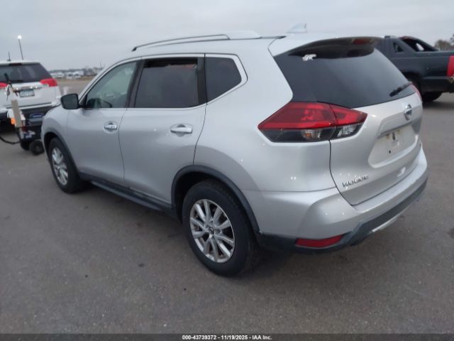 2018 NISSAN ROGUE KNMAT2MT6JP572601 Photo 2