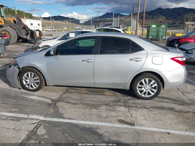5YFBURHE8FP301728 Toyota COROLLA LE