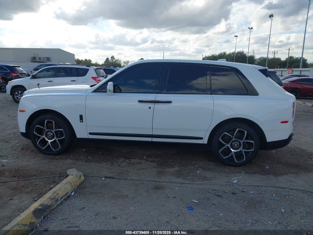 SLATV4C01NU209000 Rolls-Royce Cullinan