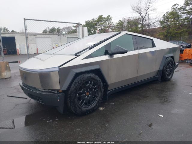 2024 TESLA CYBERTRUCK 7G2CEHEEXRA029290 Photo 1
