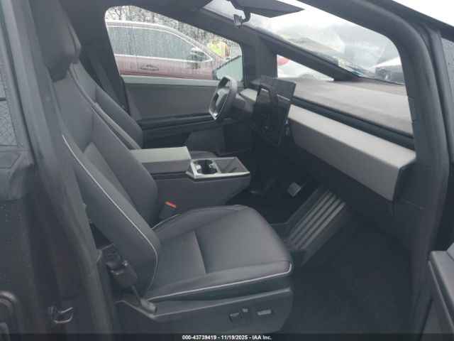 2024 TESLA CYBERTRUCK 7G2CEHEEXRA029290 Photo 4
