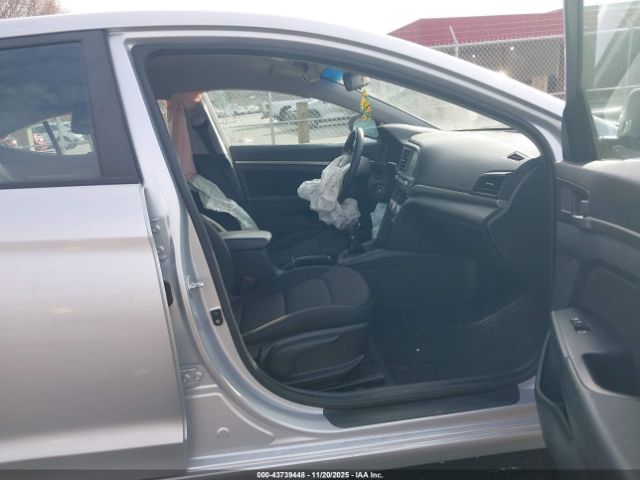 2019 HYUNDAI ELANTRA KMHD84LF4KU778150 Photo 4