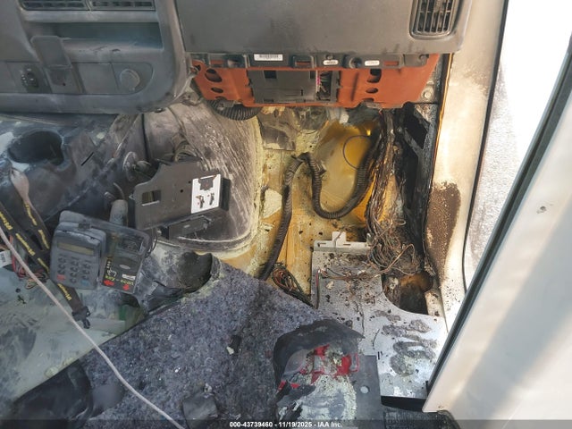 Aukcja sprzedaży 2021 Chevrolet Express Cutaway 4500 Van, vin: 1HA6GUB7XMN006335, numer aukcji: 43739460