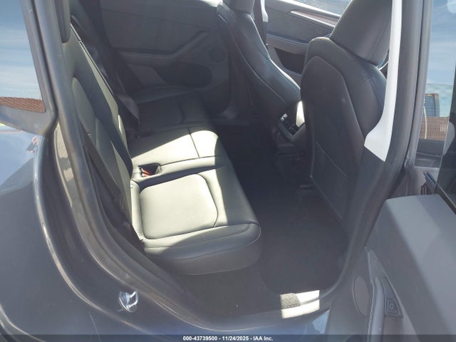 2023 TESLA MODEL Y 7SAYGDEE8PA118447 Photo 7