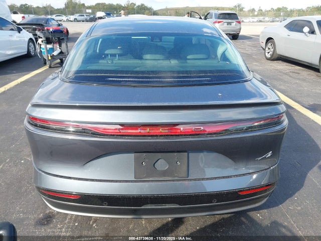Lucid Air Pure 2025 50EA1PGA4SA007714 Image 17