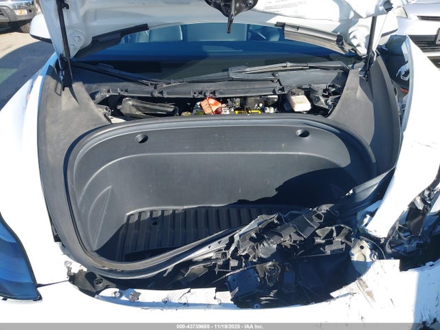 2022 TESLA MODEL 3 5YJ3E1EB6NF125799 Photo 9