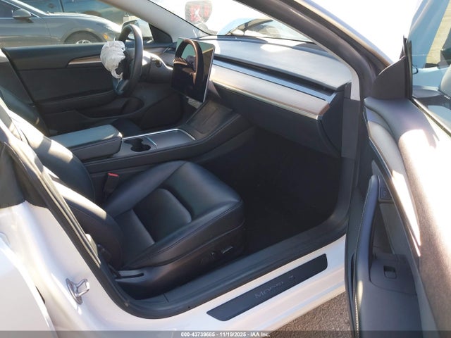 2022 TESLA MODEL 3 5YJ3E1EB6NF125799 Photo 4