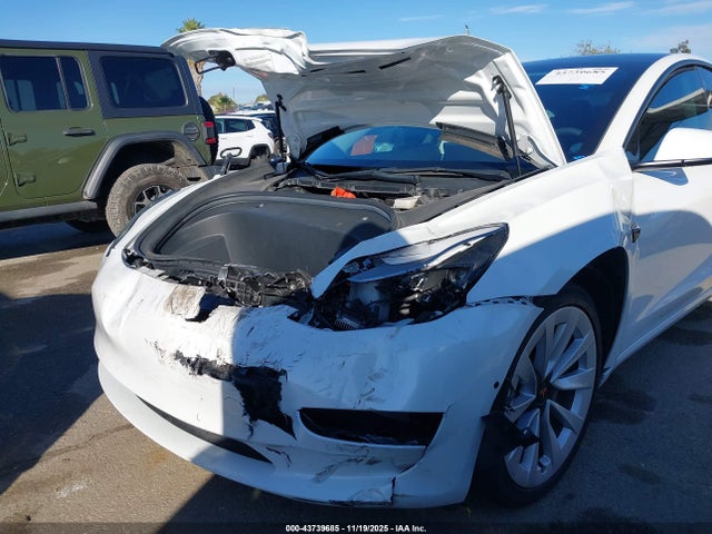 2022 TESLA MODEL 3 5YJ3E1EB6NF125799 Photo 5