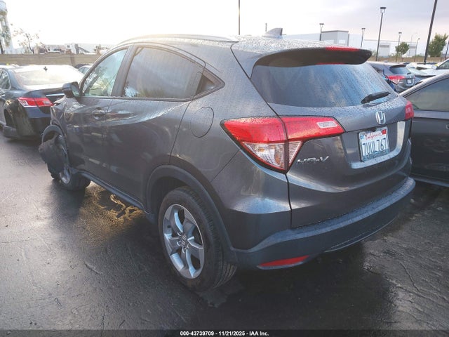 2016 HONDA HR-V 3CZRU5H71GM750843 Photo 2