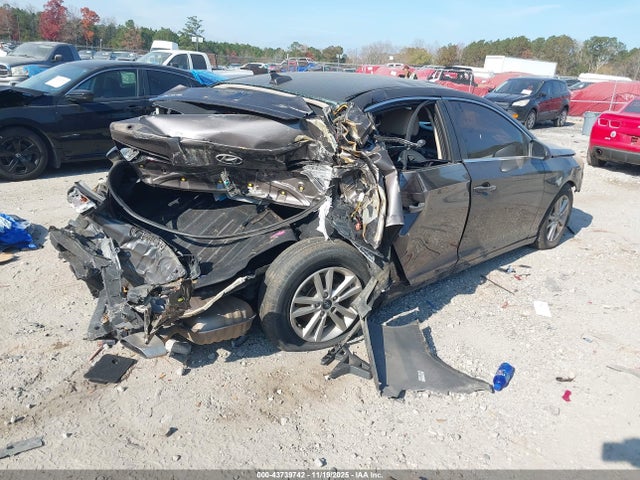 2017 HYUNDAI SONATA 5NPE24AF6HH452639 Photo 3