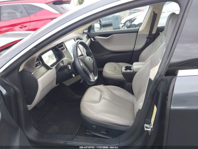2014 TESLA MODEL S 5YJSA1H13EFP50493 Photo 4