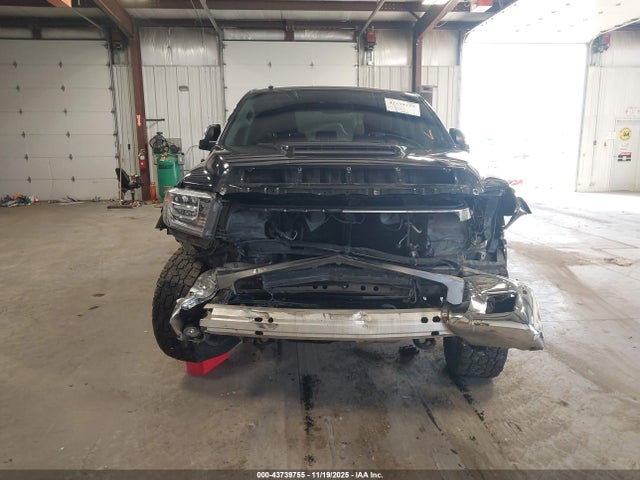 5TFAY5F14JX751704 Toyota Tundra 1794 5.7l V8