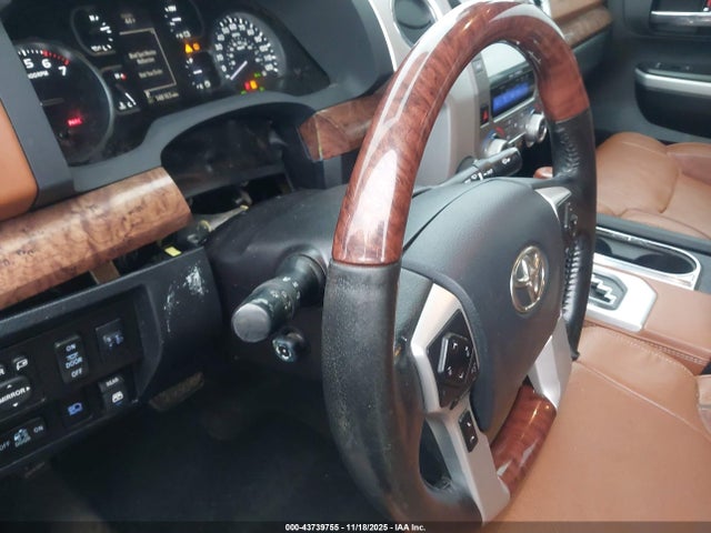 5TFAY5F14JX751704 Toyota Tundra 1794 5.7l V8