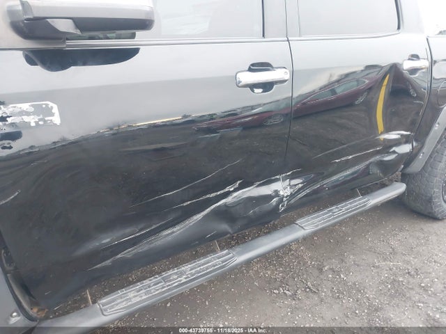 5TFAY5F14JX751704 Toyota Tundra 1794 5.7l V8