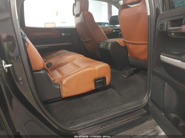 5TFAY5F14JX751704 Toyota Tundra 1794 5.7l V8