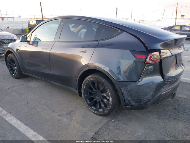 2020 TESLA MODEL Y 5YJYGDEE5LF001712 Photo 2